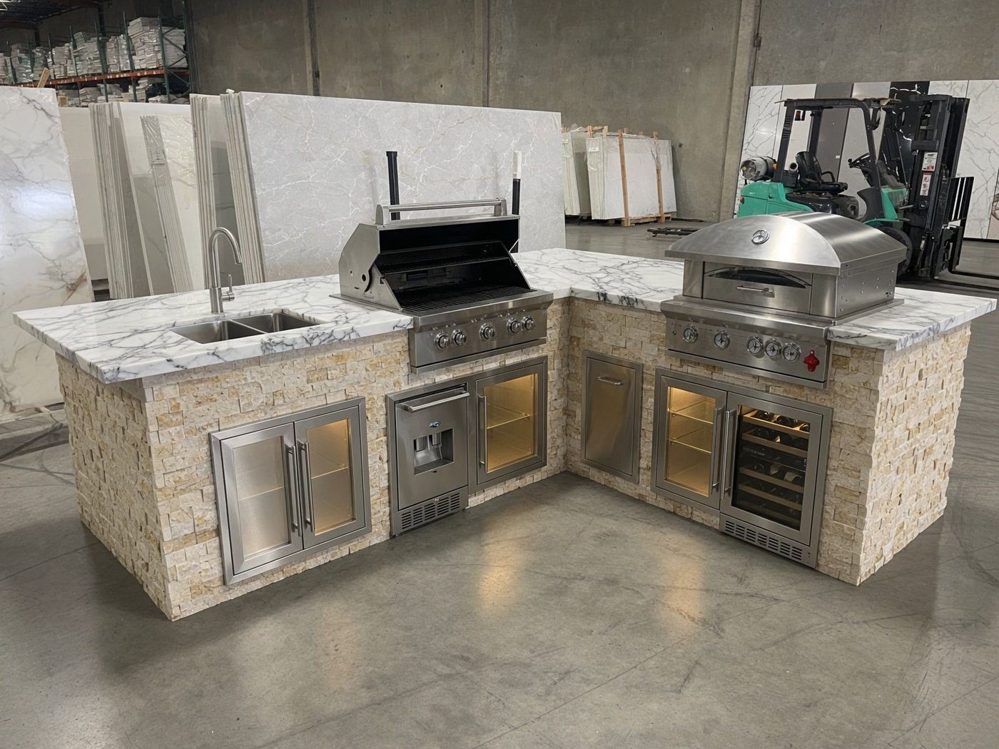Finished L-shaped outdoor kitchen island